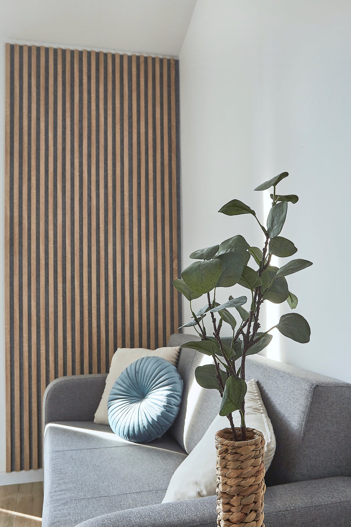Marbet Design Woodline - 4 units x Sonoma Oak Lamella Panel on Grey Felt - 2700 x 300 mm